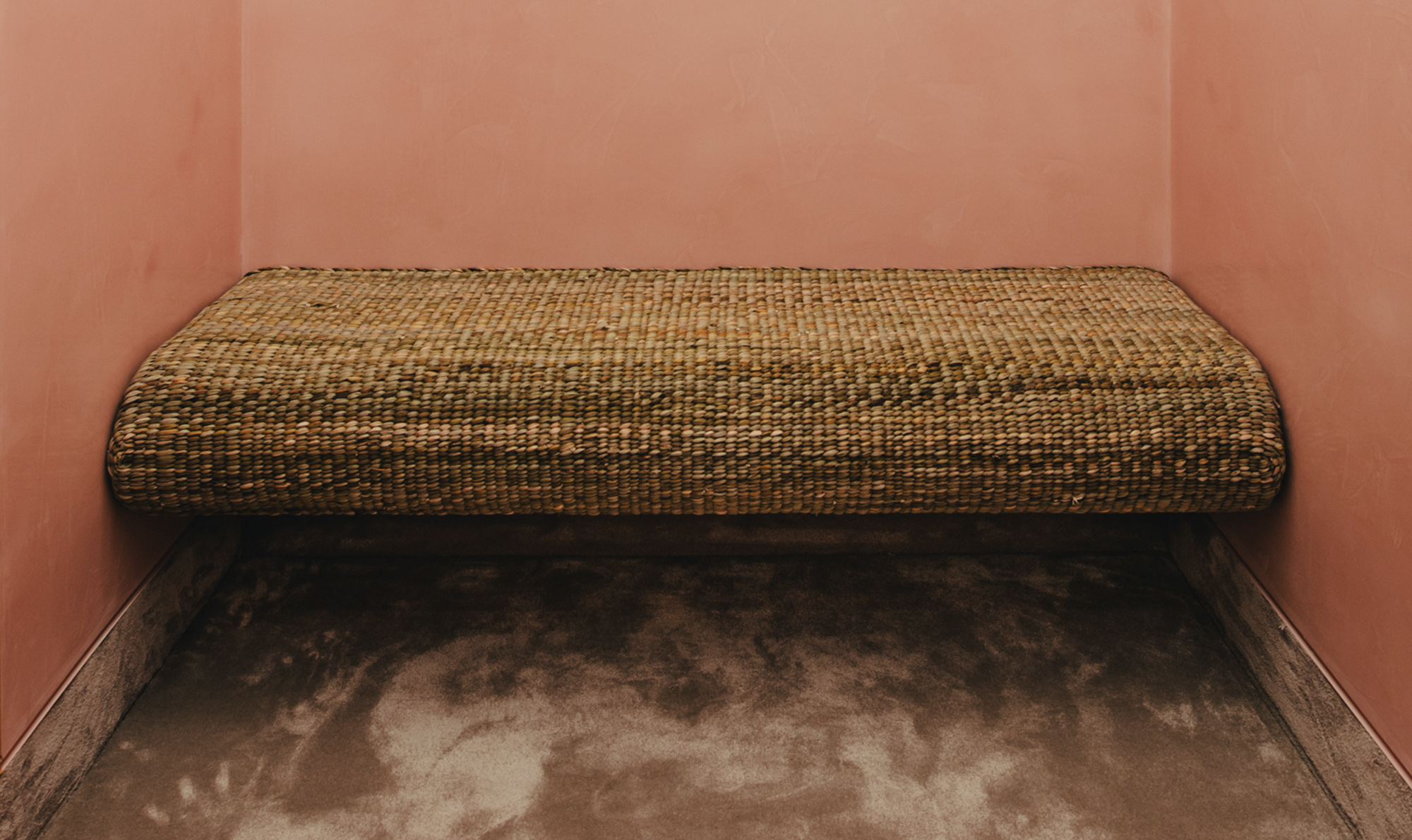 Mulberry Rush Bench
